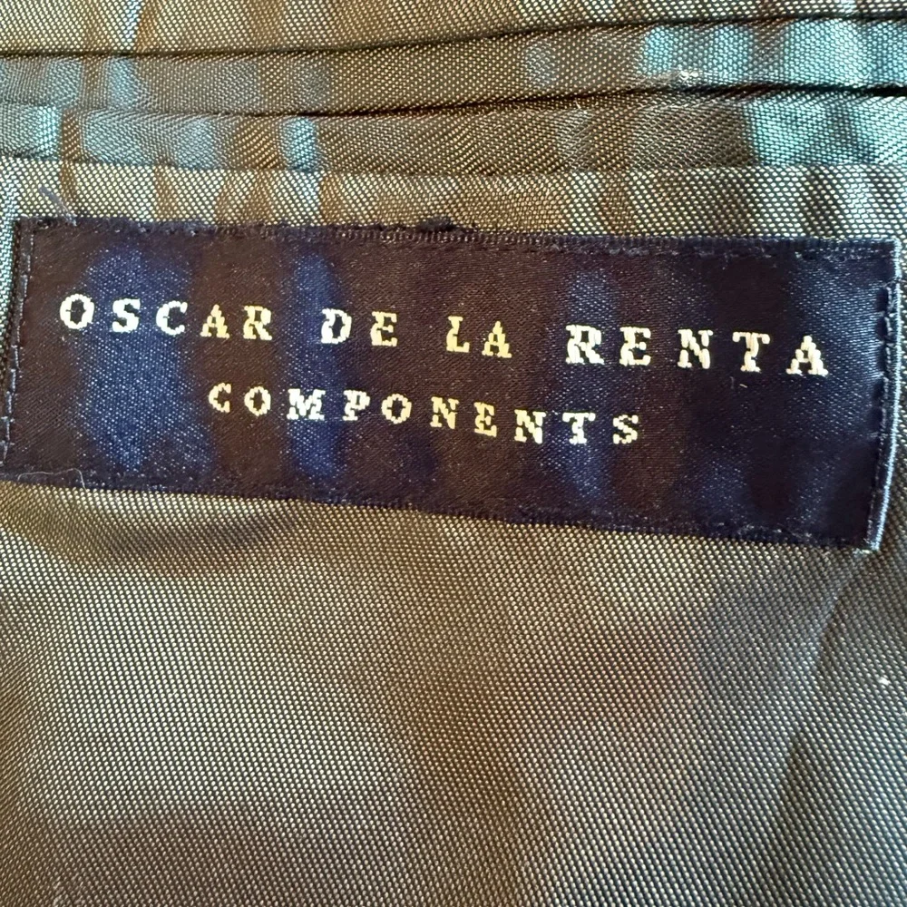 Oscar de la Renta. Wool Suit Jacket. Black. Size 44 Short.
